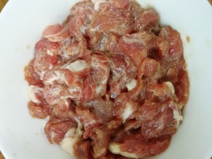 养生食补下饭菜青椒肉丝的做法