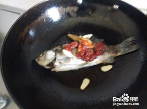 红烧鲫鱼的做法窍门