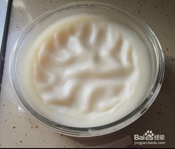 白衣服发黄怎么洗？白衣服泛黄怎么办？