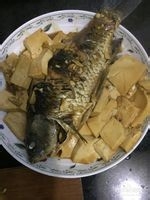 红烧鲫鱼豆腐怎么做