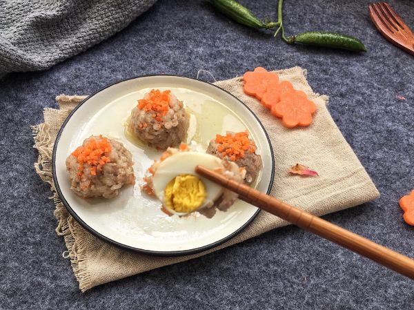 鹌鹑蛋蒸肉丸#柏翠辅食节-营养佐餐#