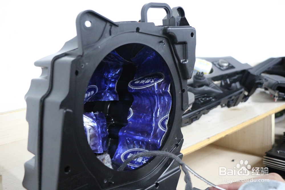 广州雷克萨斯RX200T音响升级搭配大能全车隔音