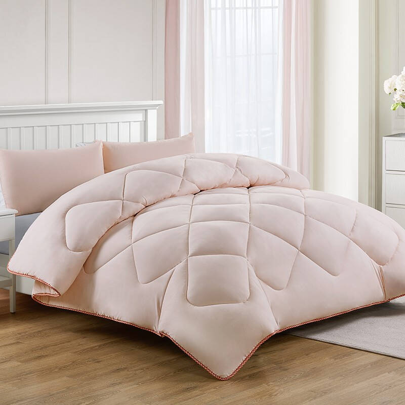 轻盈蓬松保暖锁热的纤维被精选