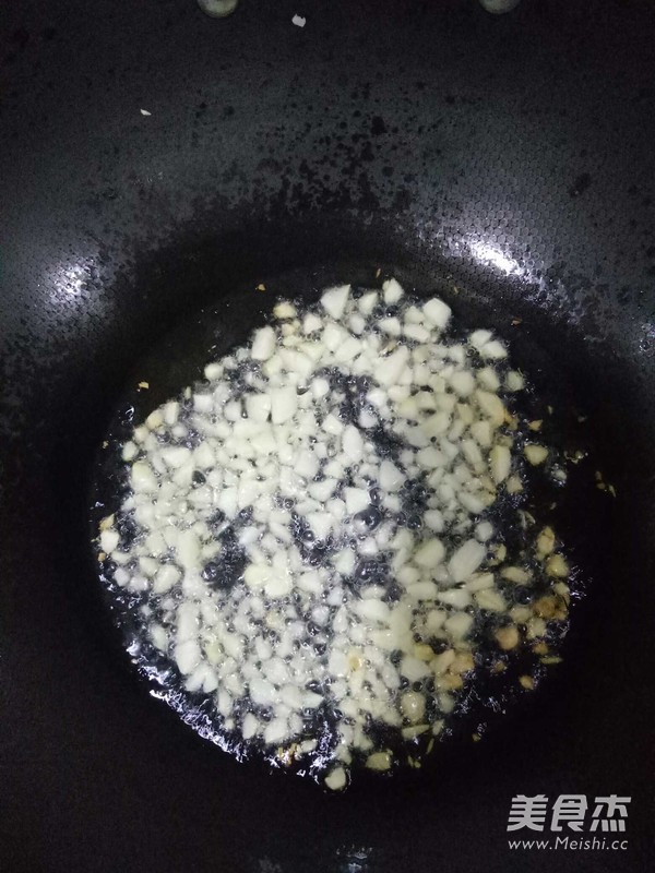 蒜蓉粉丝蒸扇贝