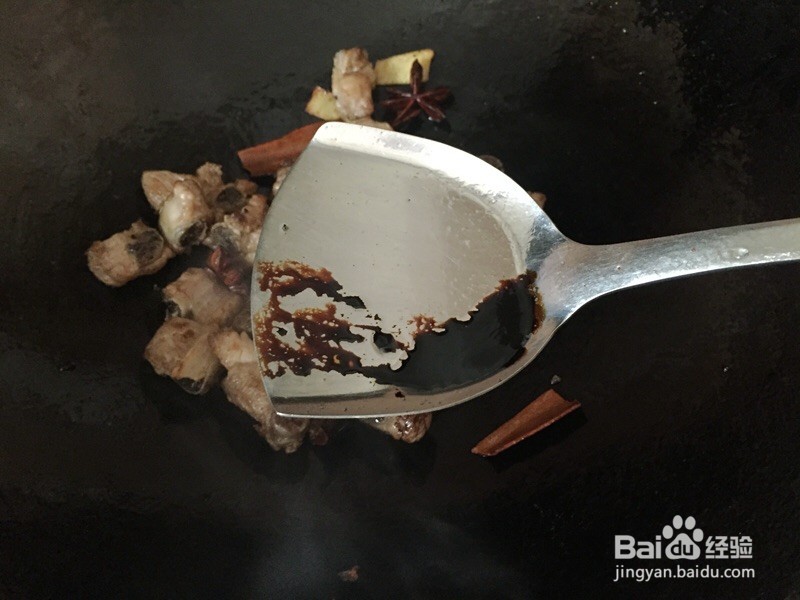 土豆红烧排骨的做法