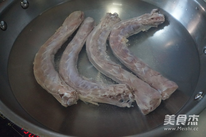 麻辣鸭脖子的做法