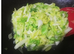 如何做手撕包菜