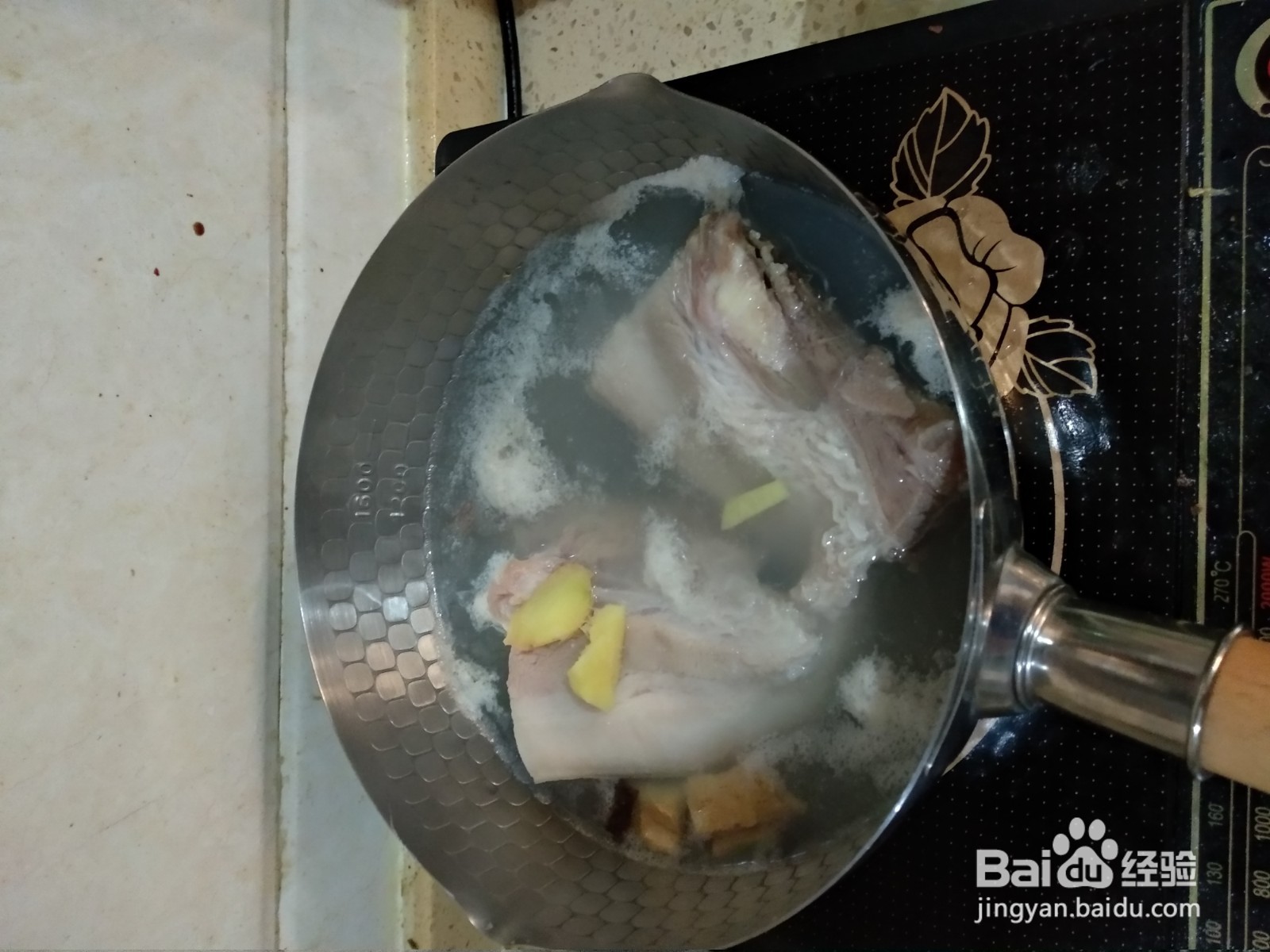 用寿司帘做猫耳朵:雪菜笋丝炒猫耳朵