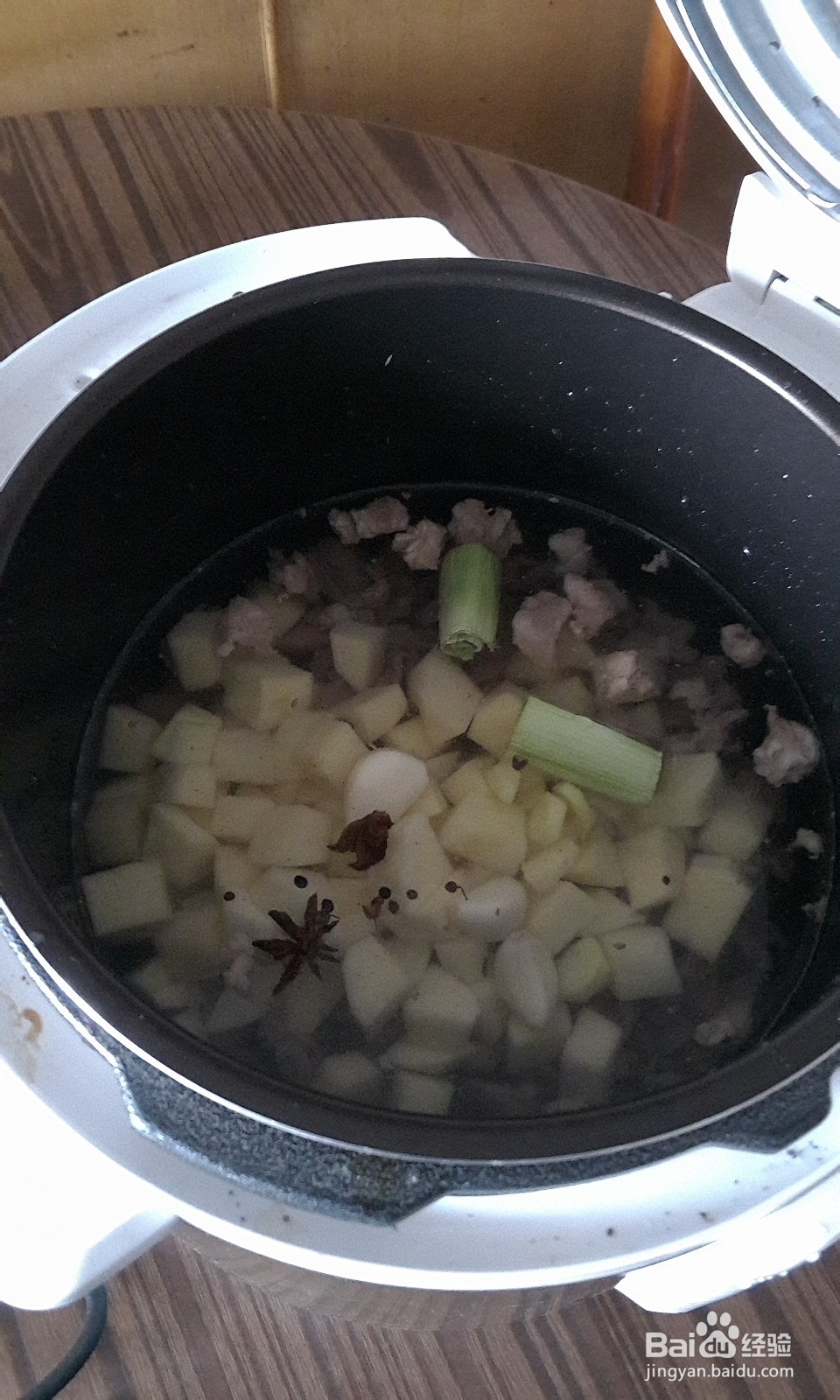 土豆炖羊肉的做法