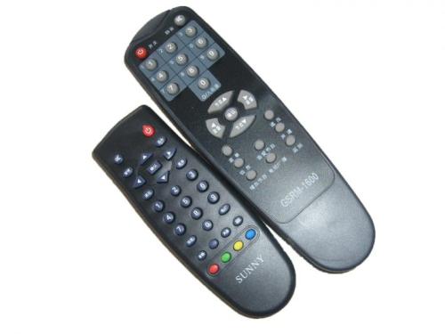 电视机上的按键被锁了,遥控器又坏了,如何打开电视机