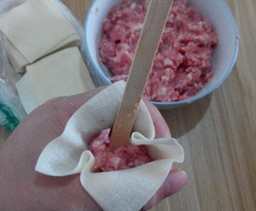 泡泡小馄饨怎么包