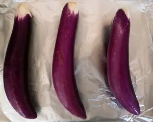 茄子表面怎么形容