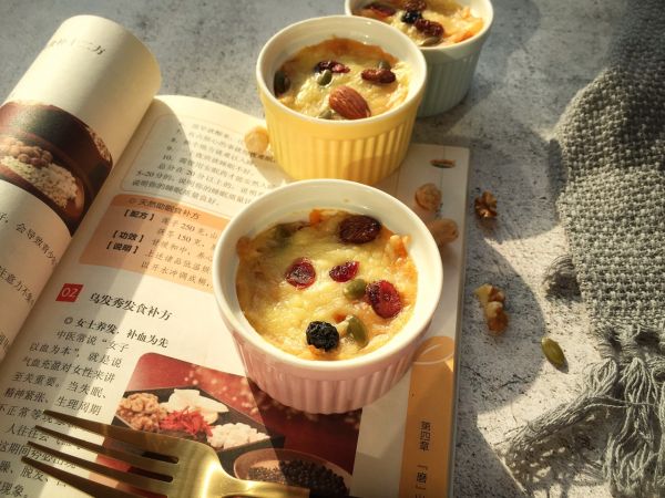 坚果芝士焗红蜜薯泥