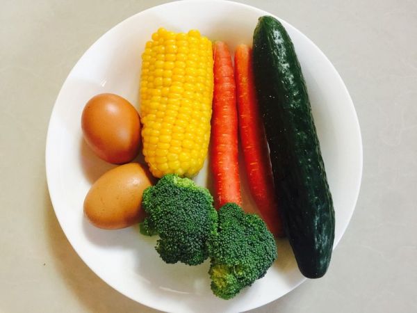 彩蔬金枪鱼蛋饼