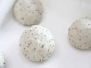 藜麦粗粮面包怎么做
