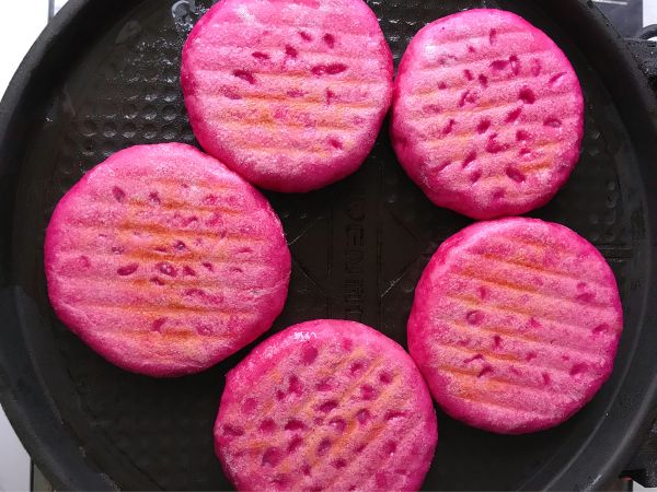 火龙果红豆馅饼