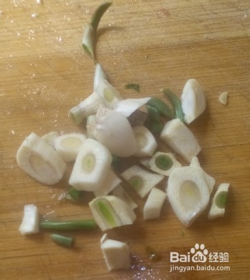 怎样做酸菜炒五花肉
