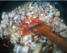 川味魔芋烧鸭的做法