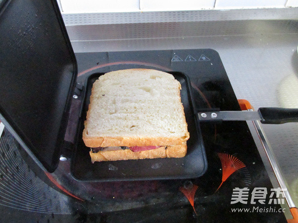 黑椒牛肉三明治