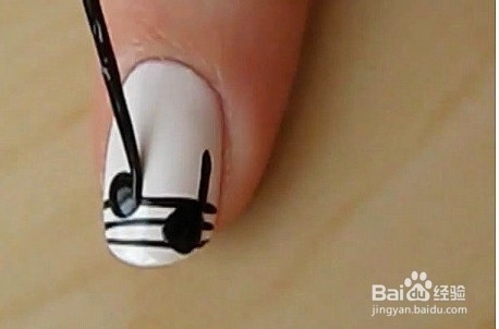 自己轻松diy音符美甲