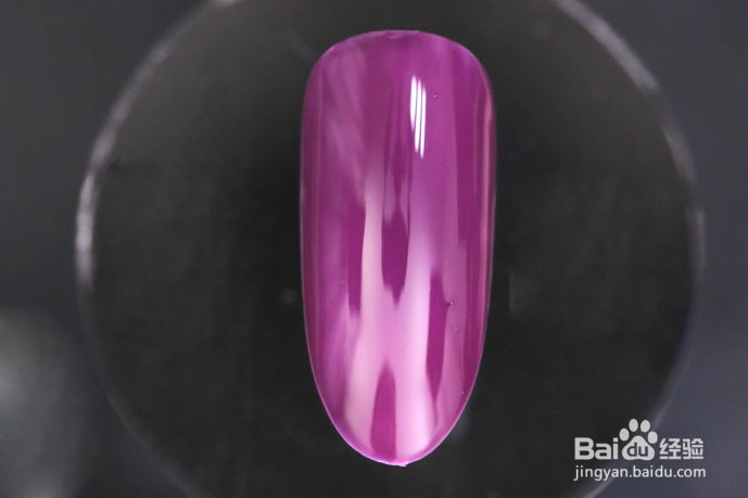 怎样做紫色晕染泡泡美甲？