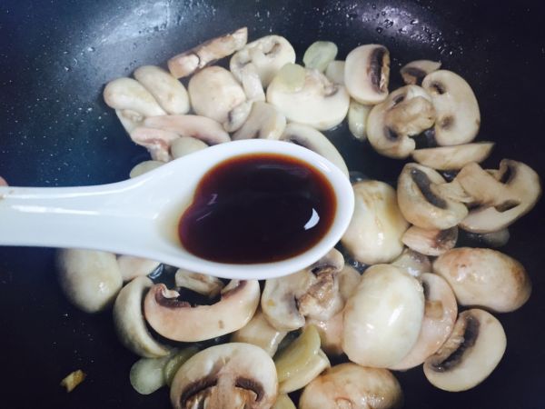 西兰花小炒口蘑