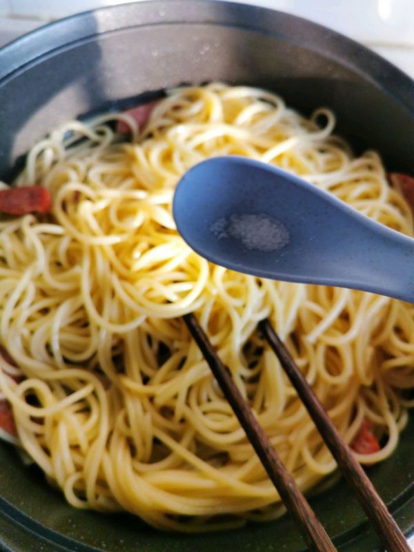牛肉肠黑椒意面