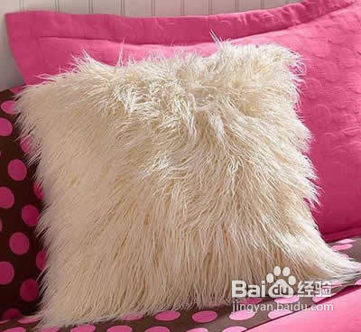 DIY布艺抱枕　旧物改造装扮时尚卧室