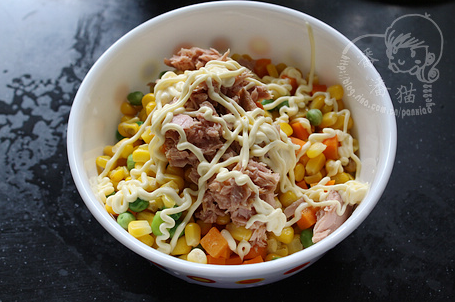 金枪鱼玉米沙拉