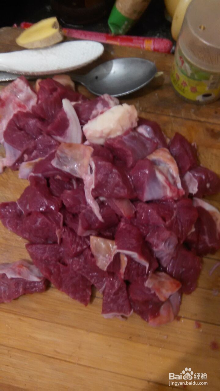 西红柿土豆炖牛腩家常做法