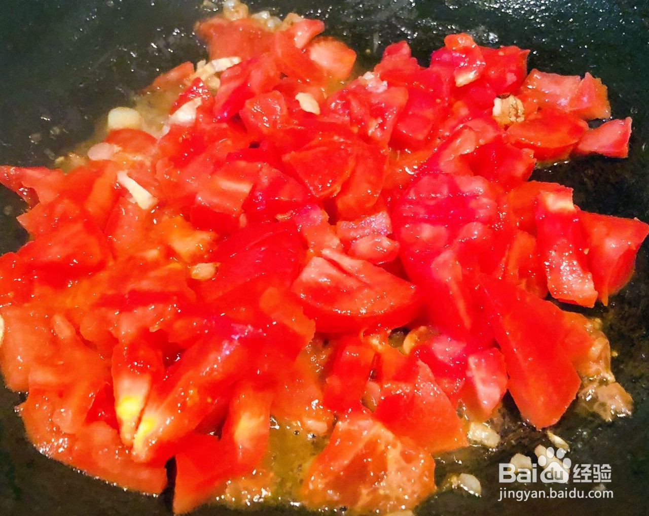西红柿平菇黄瓜蛋花汤的做法