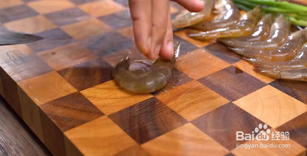 蒜蓉油焖大虾制作