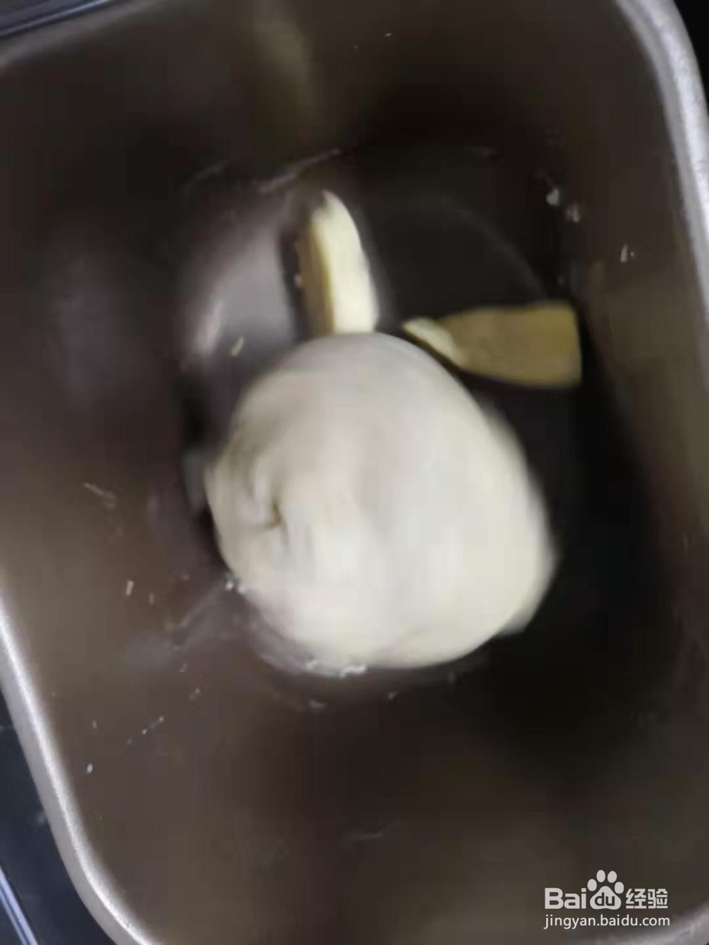 营养美味的红豆杏仁面包