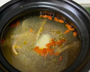 食补养生滋补山药鸽子汤的做法
