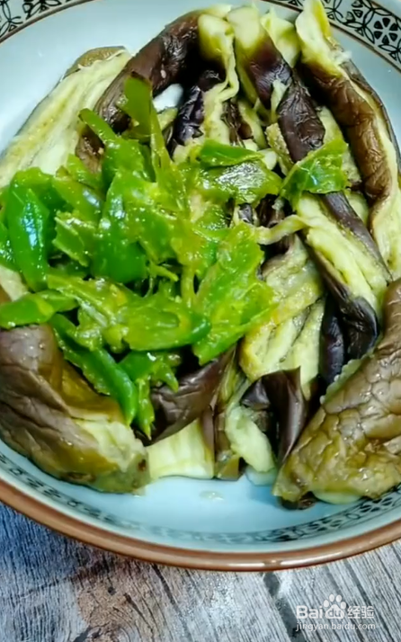 凉拌手撕茄子的制作方法
