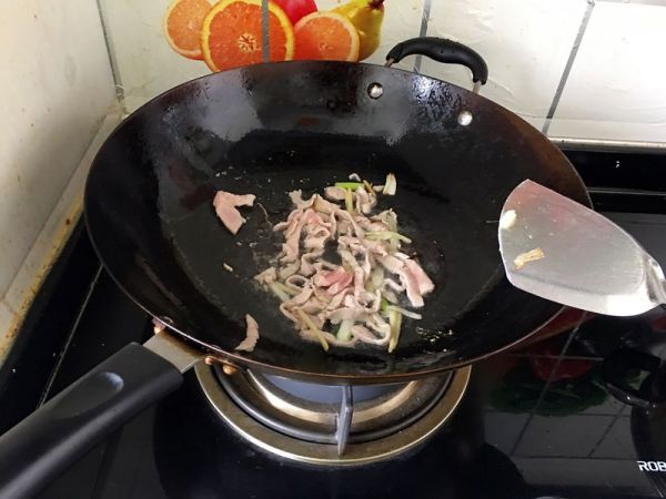 尖椒肉丝土豆片