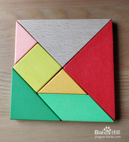 俯身的轮滑者用七巧板怎么拼接？