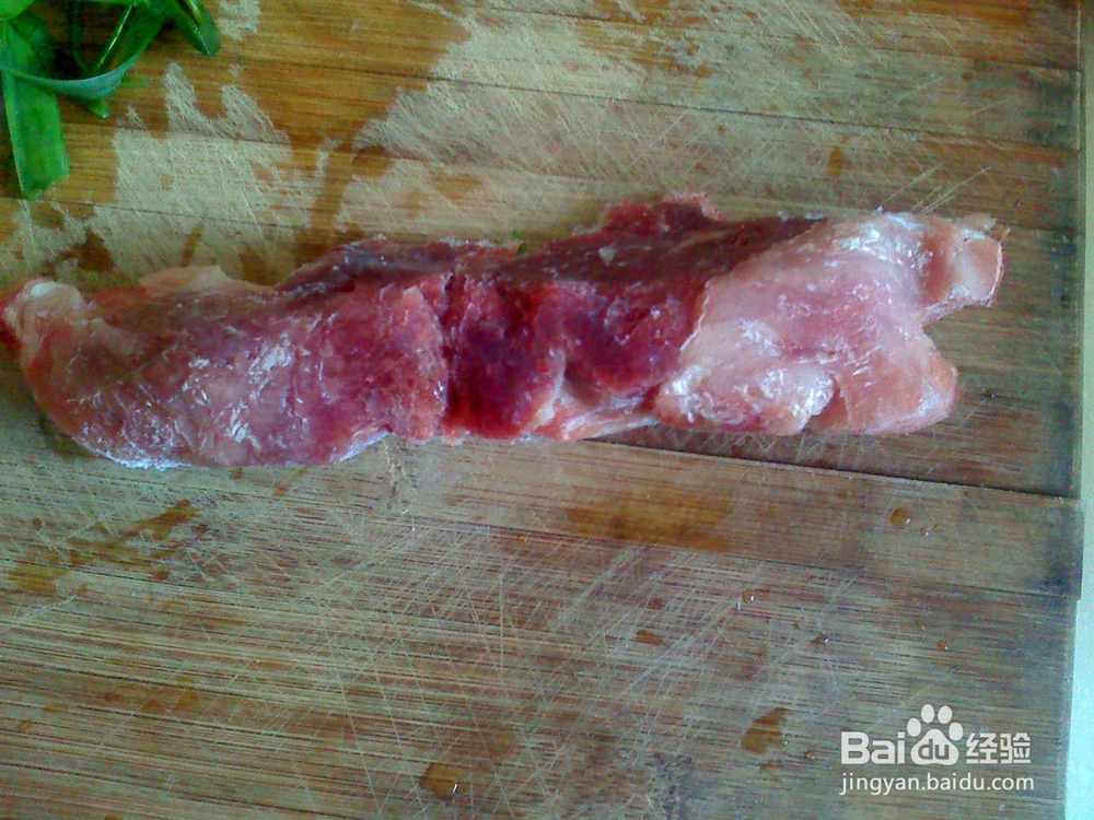 怎样做好烹调牛肉条韭菜的备料？