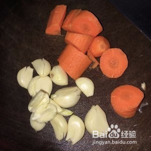 好吃的蒜香排骨