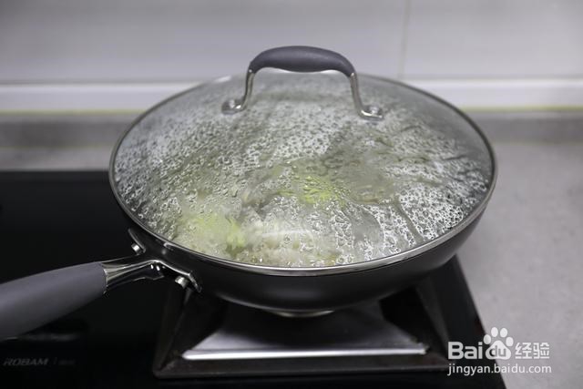 鲜美可口鲫鱼豆腐汤