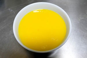 如何做出柔软顺滑的芒果果子露冰淇淋