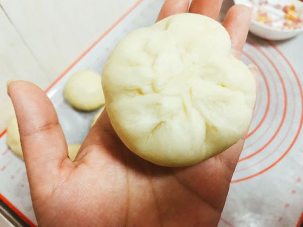 玉米沙拉火腿肠面包
