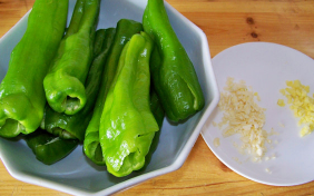 原汁虎皮烧辣椒的做法