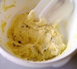 奶香扑鼻的黑加仑奶酪小饼干