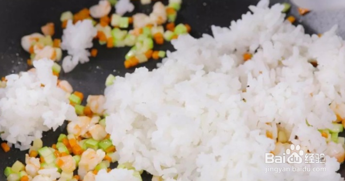 宝宝辅食-----火龙果炒饭的做法