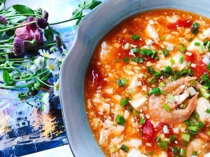 西红柿虾干豆腐羹的美味做法