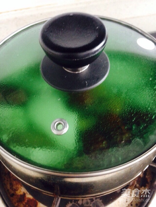 莲子绿豆桂圆枸杞冬瓜汤