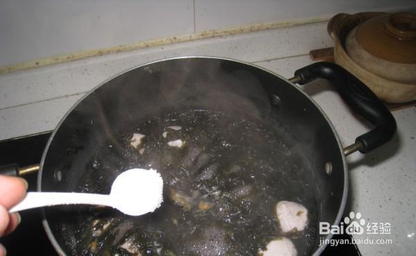跟着做大家都喜欢的肉丸紫菜蛋花汤