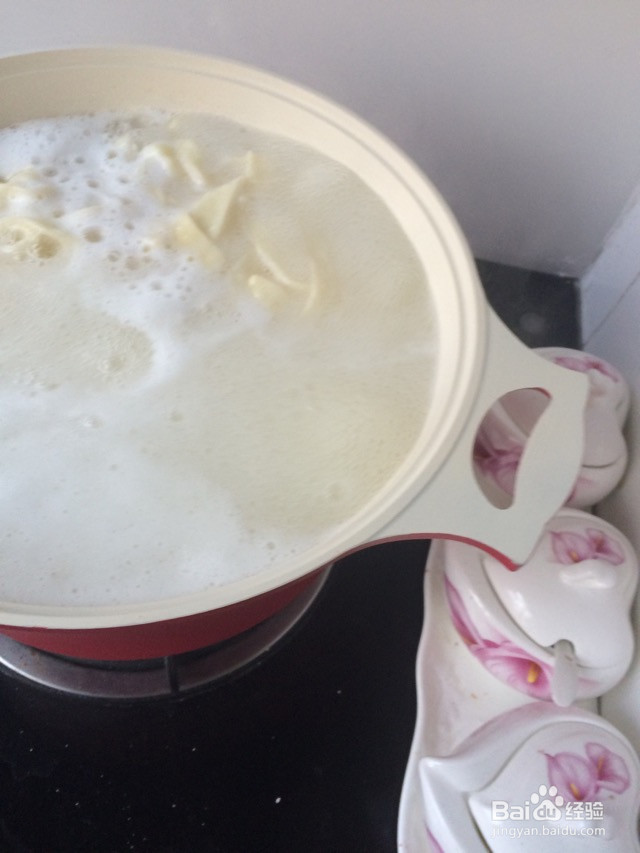 鸡蛋手擀面的做法