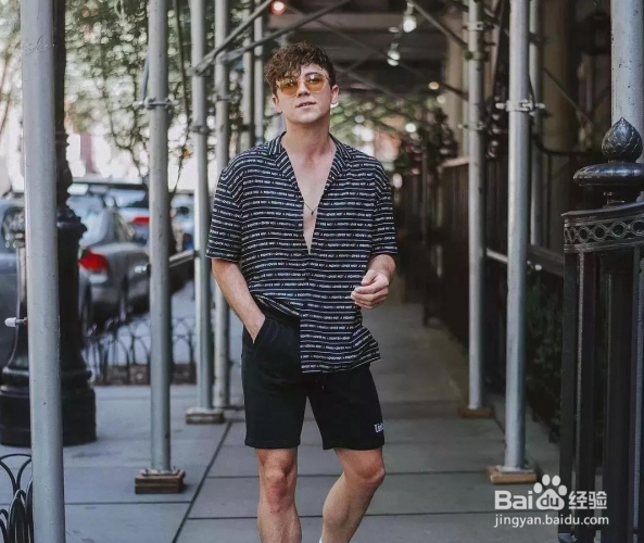 矮个男怎样显高优雅装扮